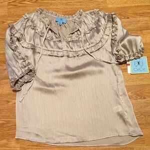 NWT CeCe Metallic Ruffled Top in Shimmering Beige SIZE XS